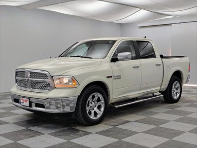 2018 RAM 1500 Laramie Crew Cab 4x4 5'7' Box