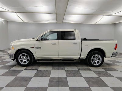 2018 RAM 1500 Laramie Crew Cab 4x4 5'7' Box