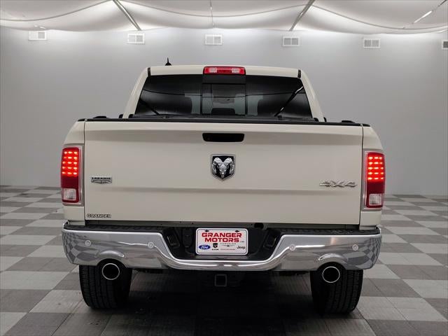 2018 RAM 1500 Laramie Crew Cab 4x4 5'7' Box