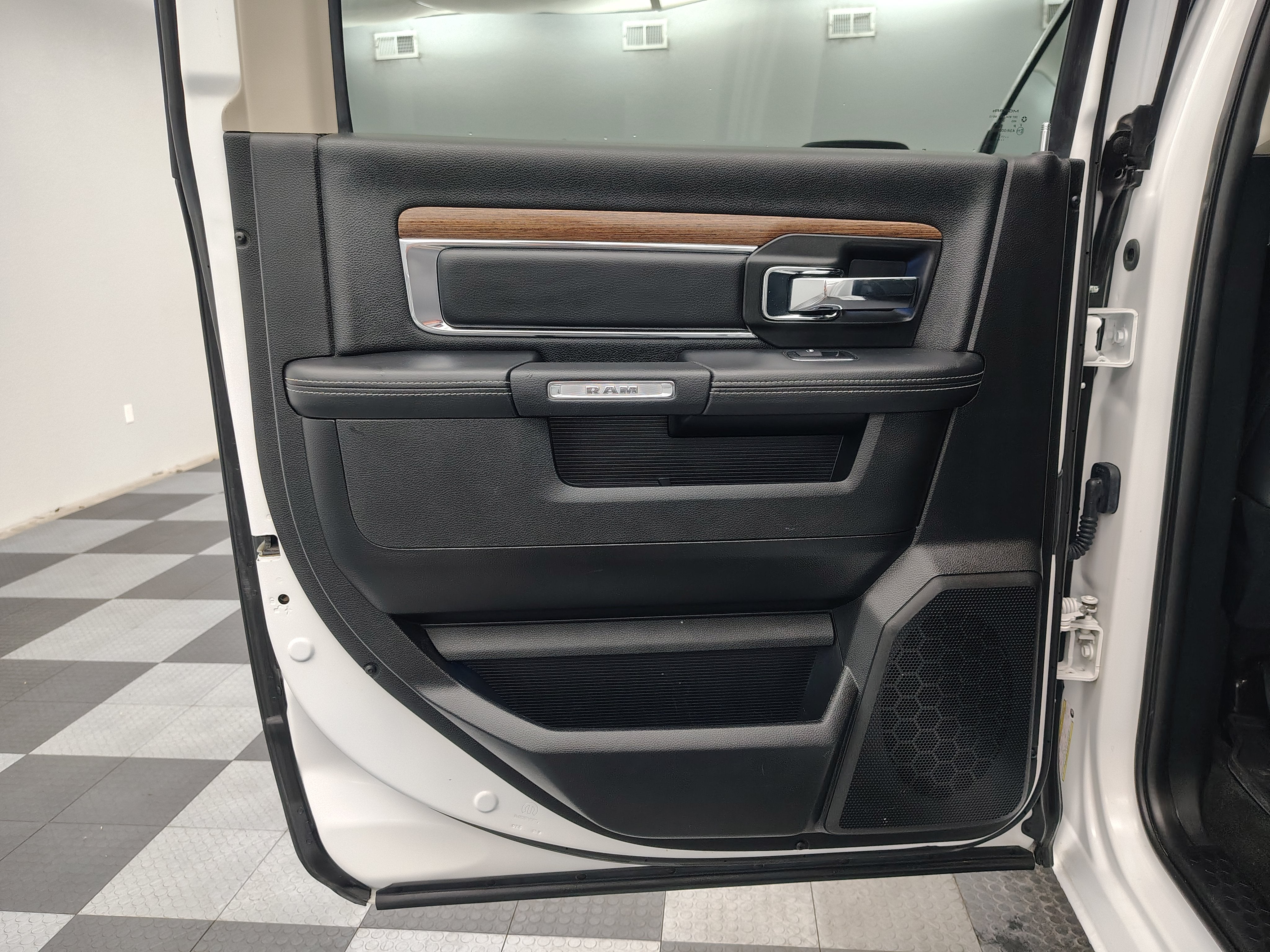 2017 RAM 1500 Laramie