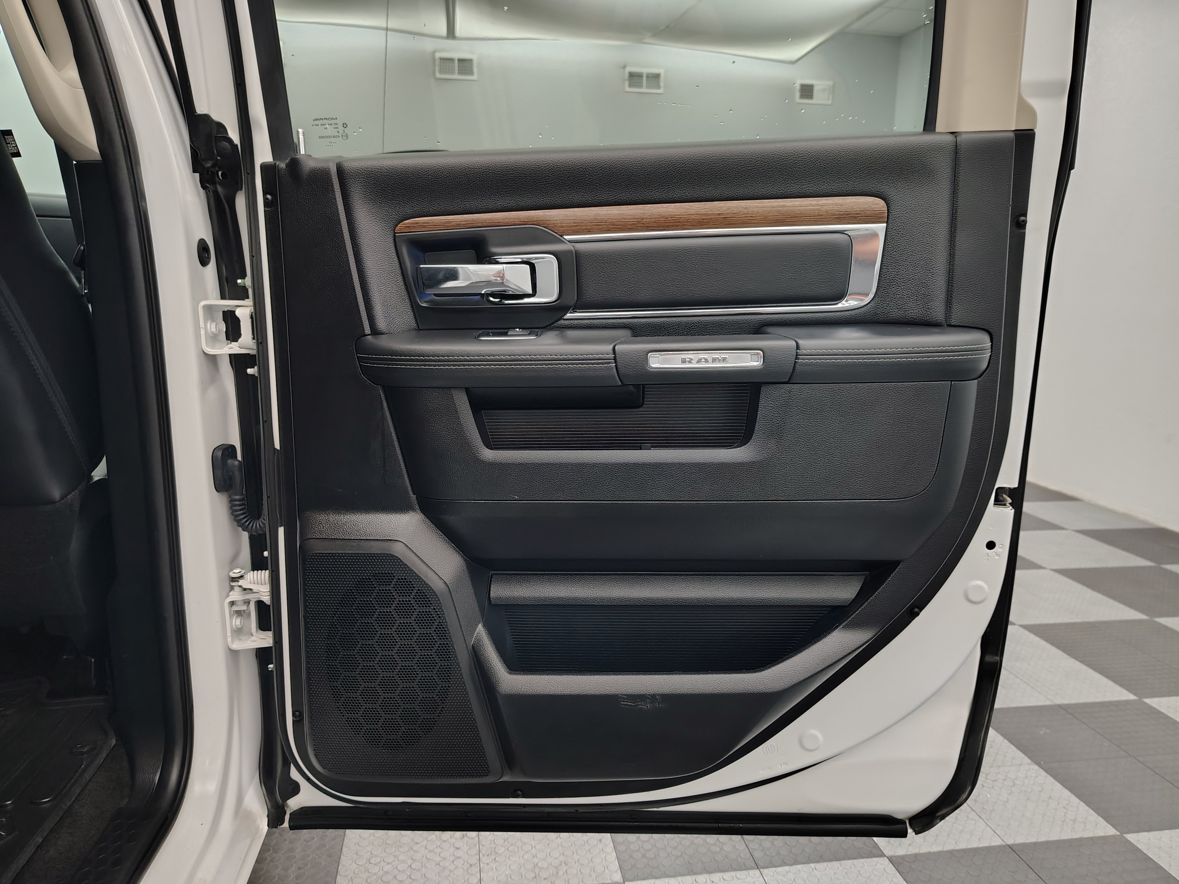 2017 RAM 1500 Laramie