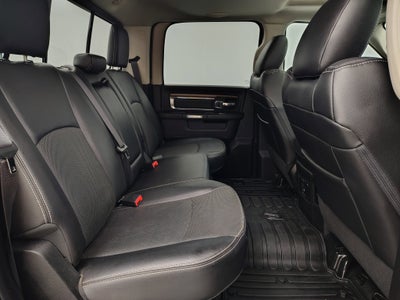2017 RAM 1500 Laramie Crew Cab 4x4 5'7' Box