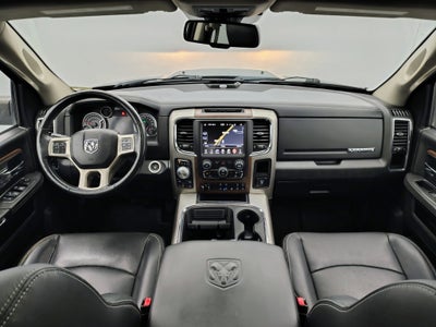 2017 RAM 1500 Laramie Crew Cab 4x4 5'7' Box