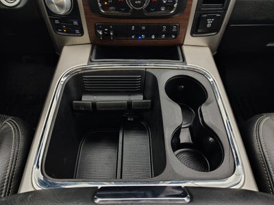 2017 RAM 1500 Laramie Crew Cab 4x4 5'7' Box