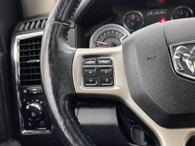 2017 RAM 1500 Laramie Crew Cab 4x4 5'7' Box