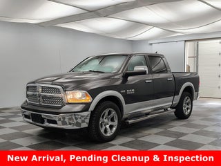 2017 RAM 1500 Laramie Crew Cab 4x4 5'7' Box