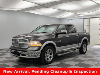 2017 RAM 1500 Laramie Crew Cab 4x4 5'7' Box