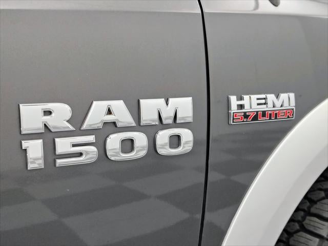 2017 RAM 1500 Laramie Crew Cab 4x4 5'7' Box