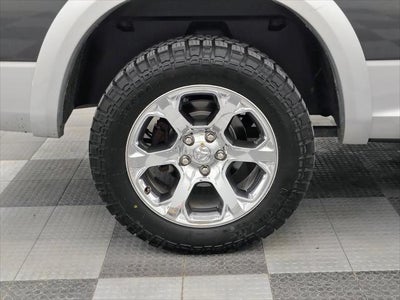 2017 RAM 1500 Laramie Crew Cab 4x4 5'7' Box