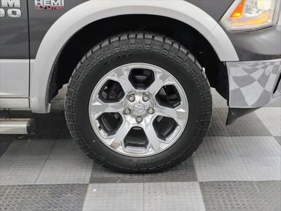 2017 RAM 1500 Laramie Crew Cab 4x4 5'7' Box
