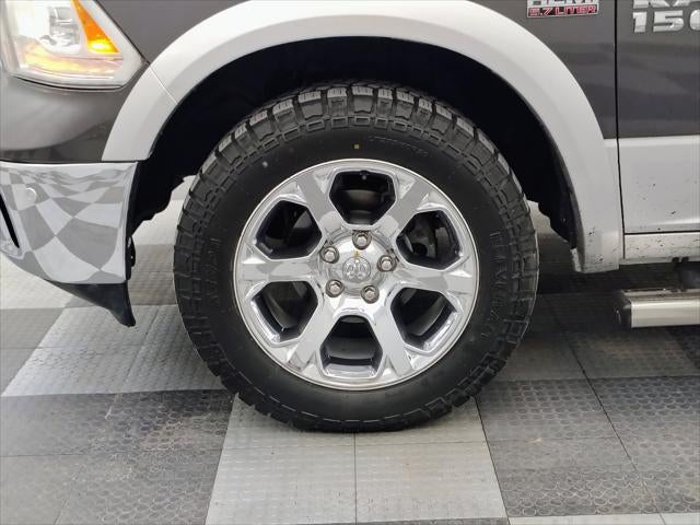 2017 RAM 1500 Laramie Crew Cab 4x4 5'7' Box