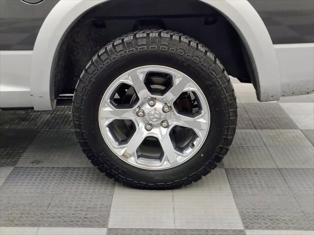 2017 RAM 1500 Laramie Crew Cab 4x4 5'7' Box