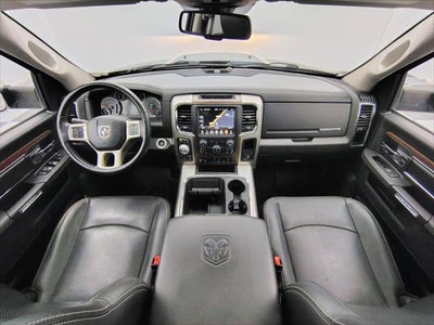 2017 RAM 1500 Laramie Crew Cab 4x4 5'7' Box