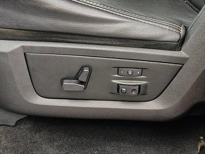 2017 RAM 1500 Laramie Crew Cab 4x4 5'7' Box