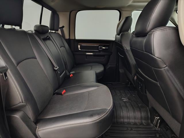 2017 RAM 1500 Laramie Crew Cab 4x4 5'7' Box
