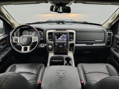 2017 RAM 1500 Laramie Crew Cab 4x4 5'7' Box