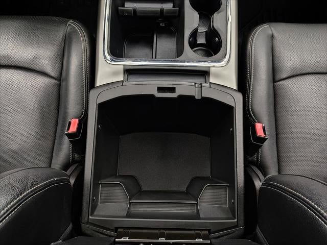 2017 RAM 1500 Laramie Crew Cab 4x4 5'7' Box
