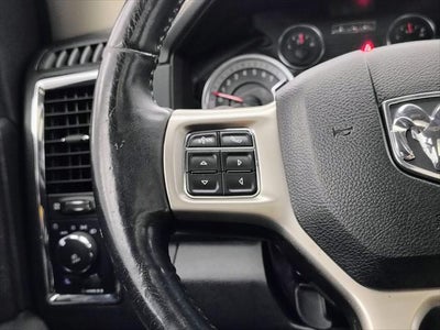 2017 RAM 1500 Laramie Crew Cab 4x4 5'7' Box