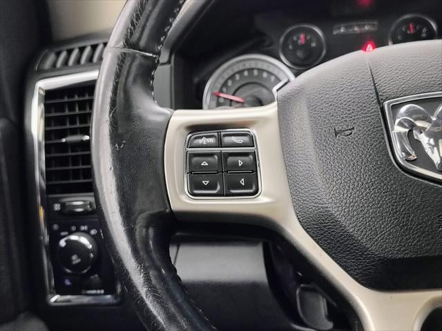 2017 RAM 1500 Laramie Crew Cab 4x4 5'7' Box