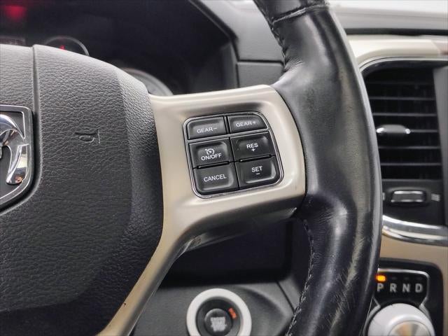 2017 RAM 1500 Laramie Crew Cab 4x4 5'7' Box