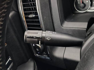 2017 RAM 1500 Laramie Crew Cab 4x4 5'7' Box