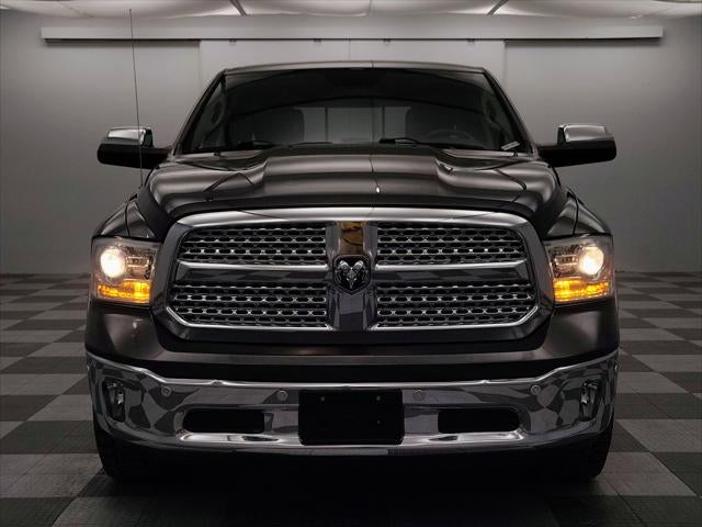 2017 RAM 1500 Laramie Crew Cab 4x4 5'7' Box