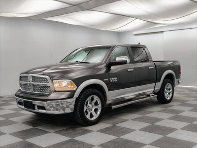 2017 RAM 1500 Laramie Crew Cab 4x4 5'7' Box