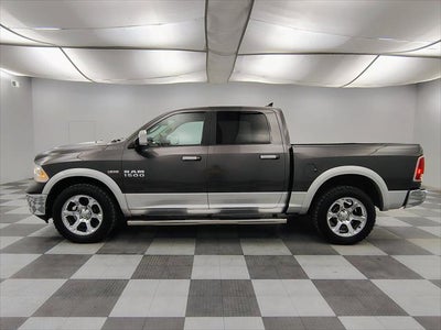2017 RAM 1500 Laramie Crew Cab 4x4 5'7' Box