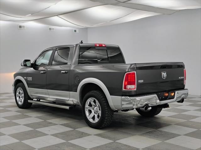 2017 RAM 1500 Laramie Crew Cab 4x4 5'7' Box