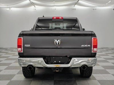 2017 RAM 1500 Laramie Crew Cab 4x4 5'7' Box