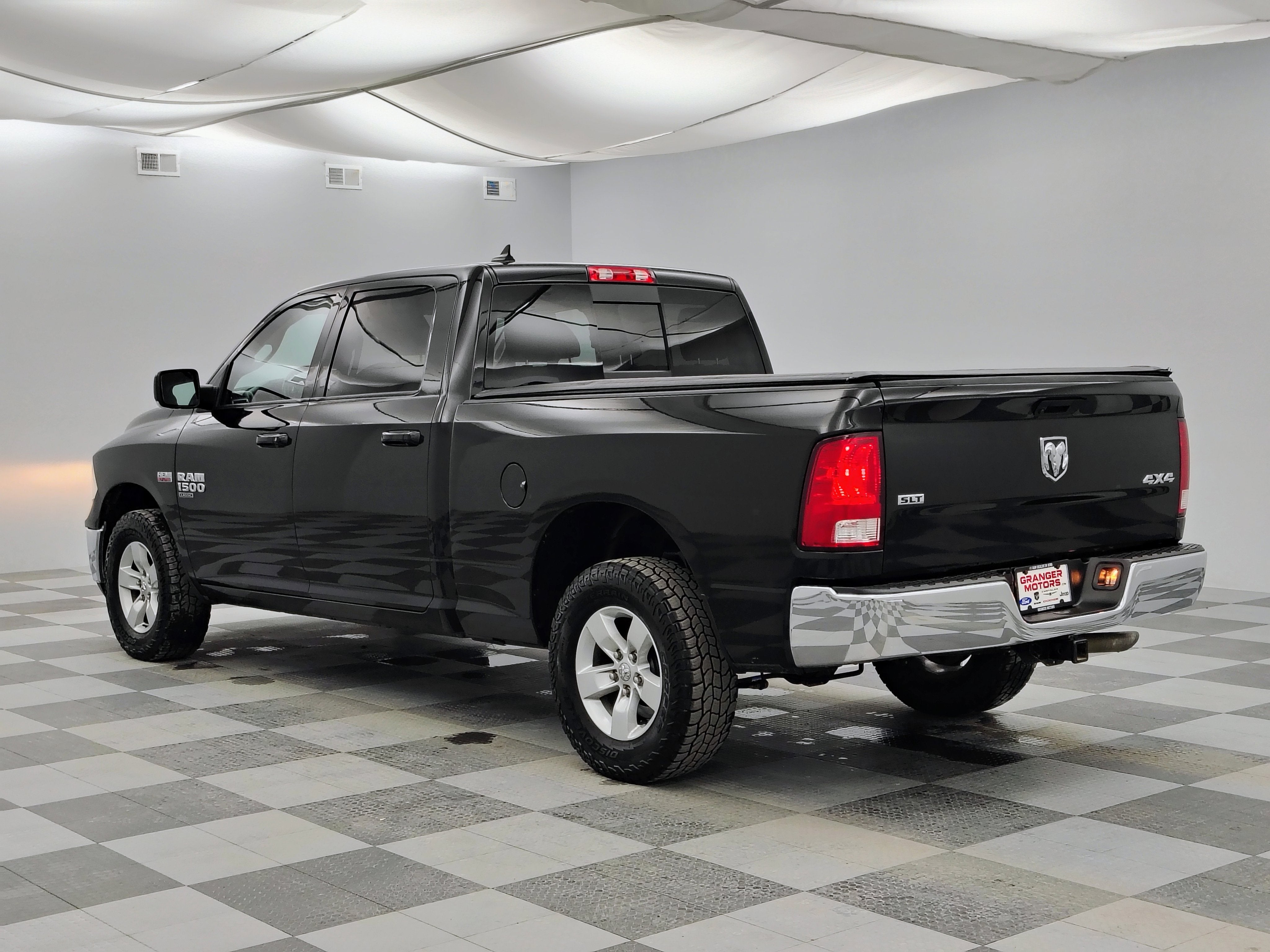 2019 RAM 1500 Classic SLT