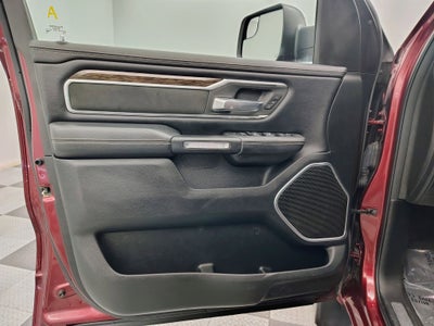 2020 RAM 1500 Laramie Crew Cab 4x4 5'7' Box