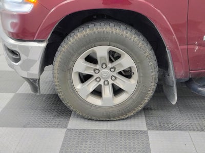 2020 RAM 1500 Laramie Crew Cab 4x4 5'7' Box