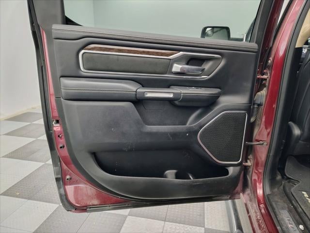 2020 RAM 1500 Laramie Crew Cab 4x4 5'7' Box