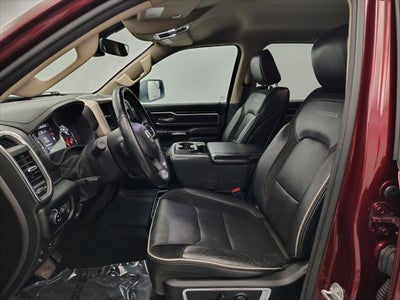 2020 RAM 1500 Laramie Crew Cab 4x4 5'7' Box
