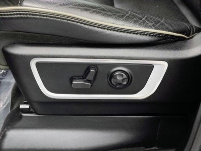 2020 RAM 1500 Laramie Crew Cab 4x4 5'7' Box