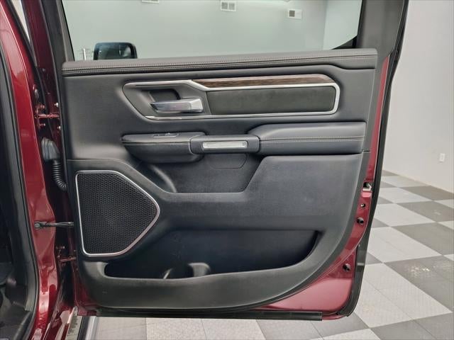 2020 RAM 1500 Laramie Crew Cab 4x4 5'7' Box