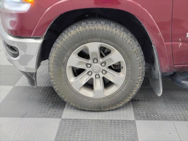 2020 RAM 1500 Laramie Crew Cab 4x4 5'7' Box