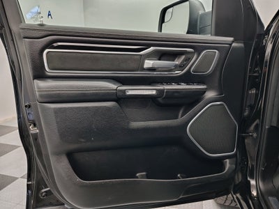 2020 RAM 1500 Laramie Crew Cab 4x4 5'7' Box