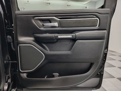2020 RAM 1500 Laramie Crew Cab 4x4 5'7' Box