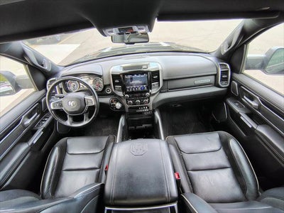 2020 RAM 1500 Laramie Crew Cab 4x4 5'7' Box