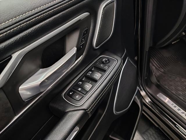 2020 RAM 1500 Laramie Crew Cab 4x4 5'7' Box