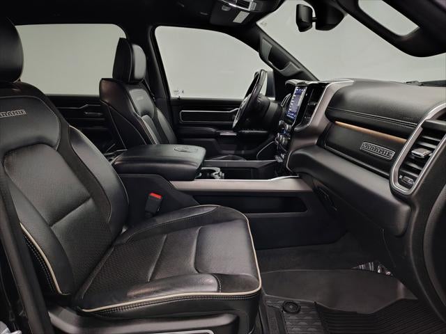 2020 RAM 1500 Laramie Crew Cab 4x4 5'7' Box