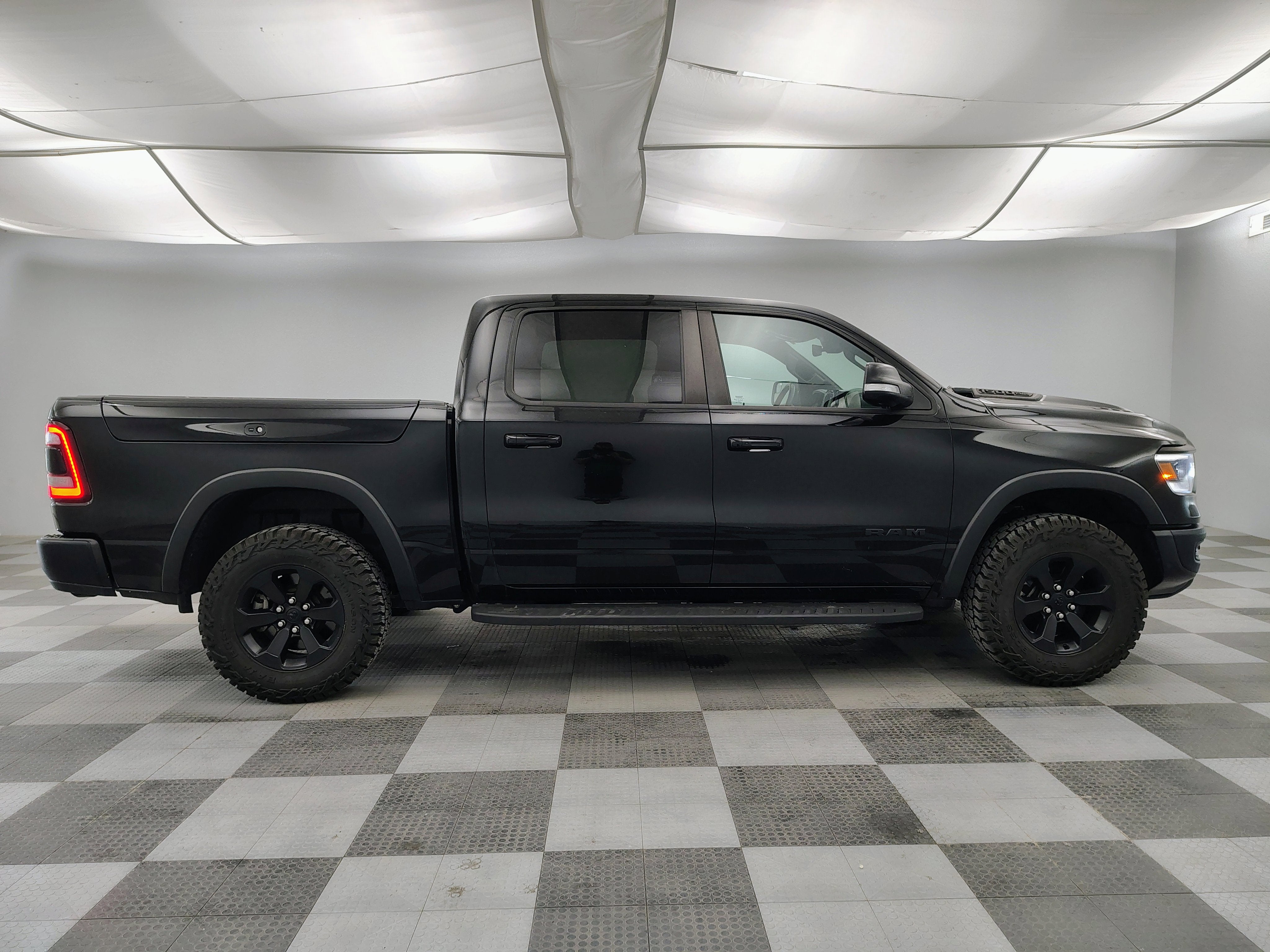 2020 RAM 1500 Rebel Crew Cab 4x4 5'7' Box