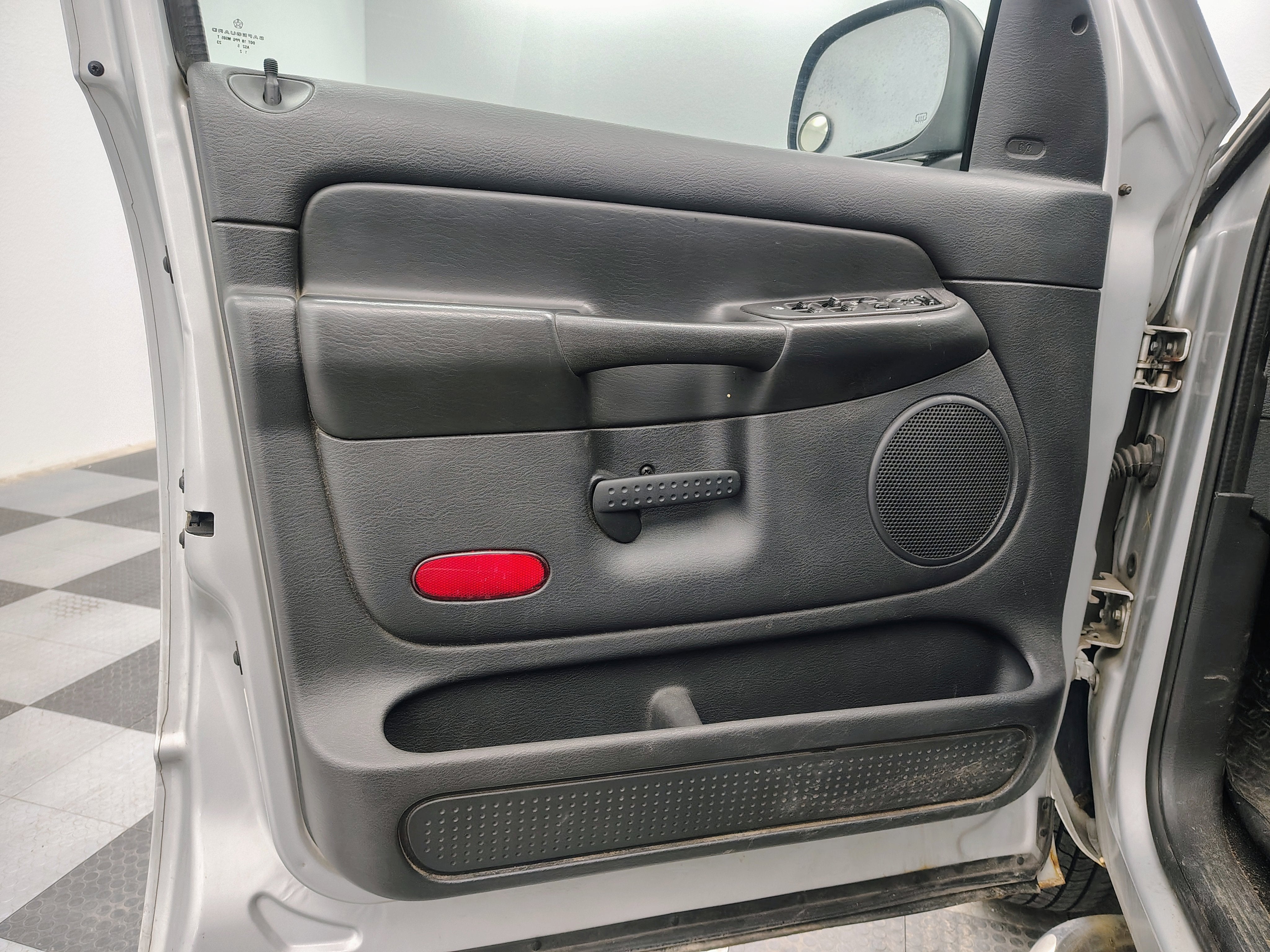 2005 Dodge Ram 1500 SLT