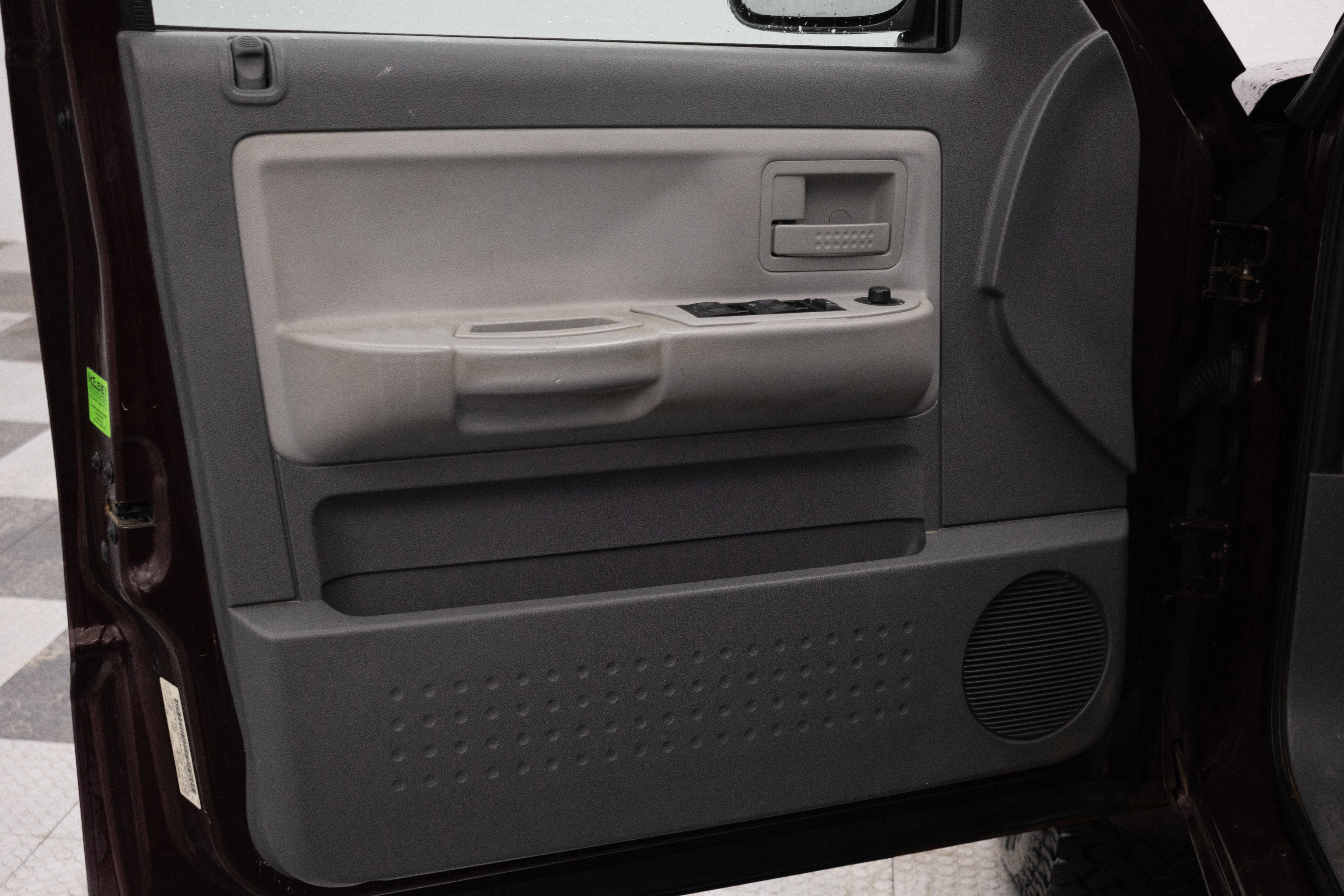 2005 Dodge Dakota SLT