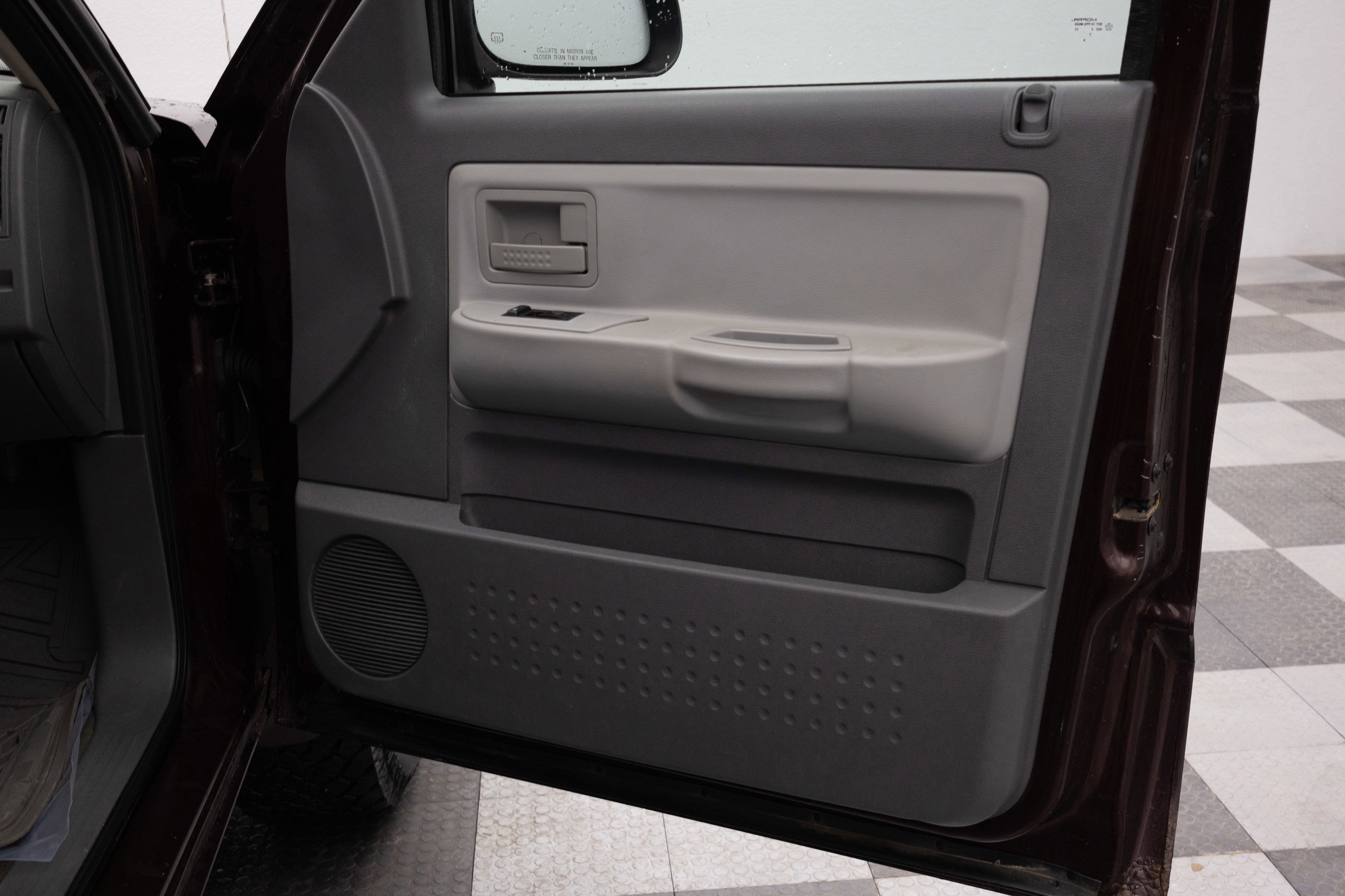 2005 Dodge Dakota SLT