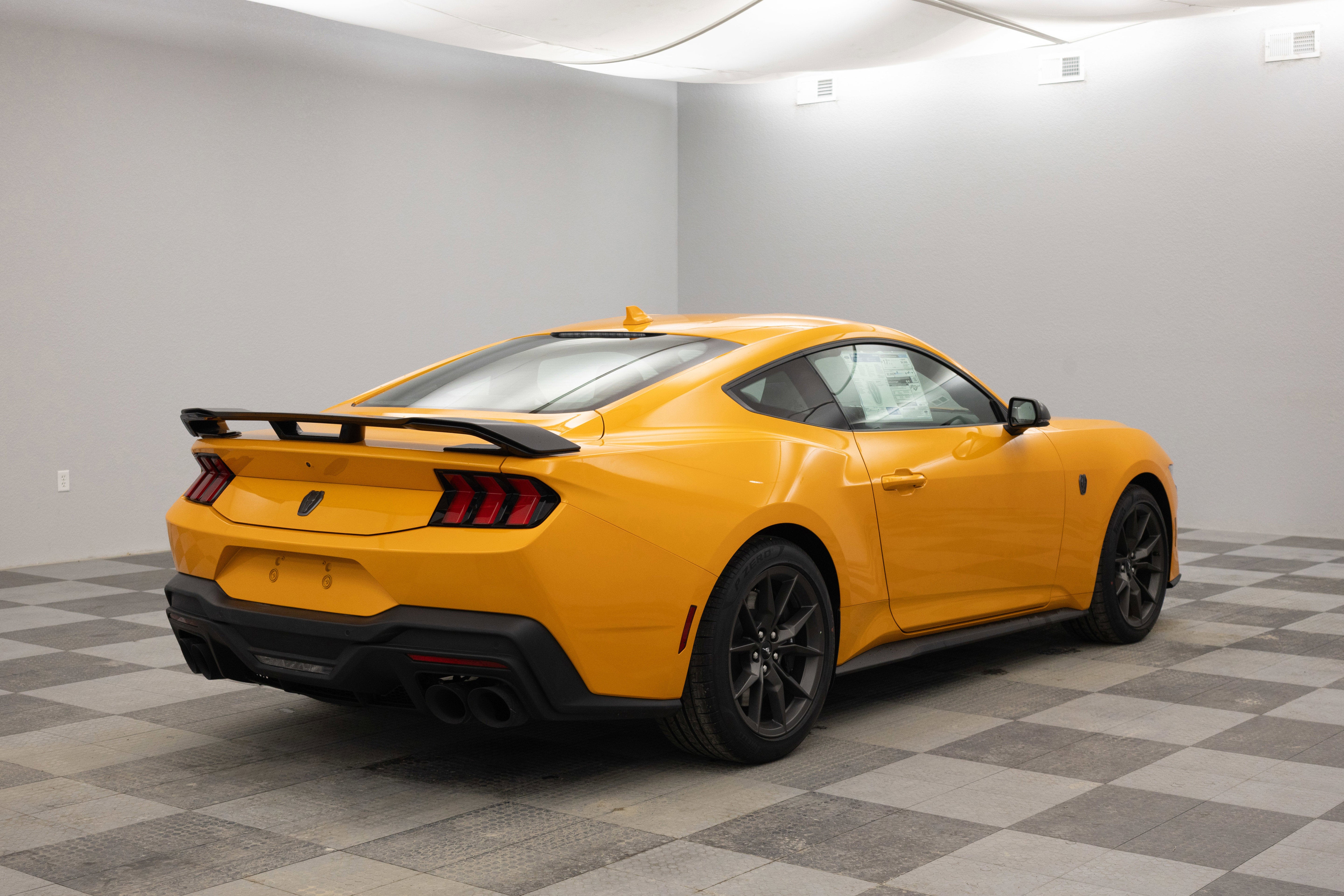 2026 Ford Mustang Dark Horse