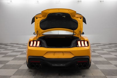 2026 Ford Mustang Dark Horse