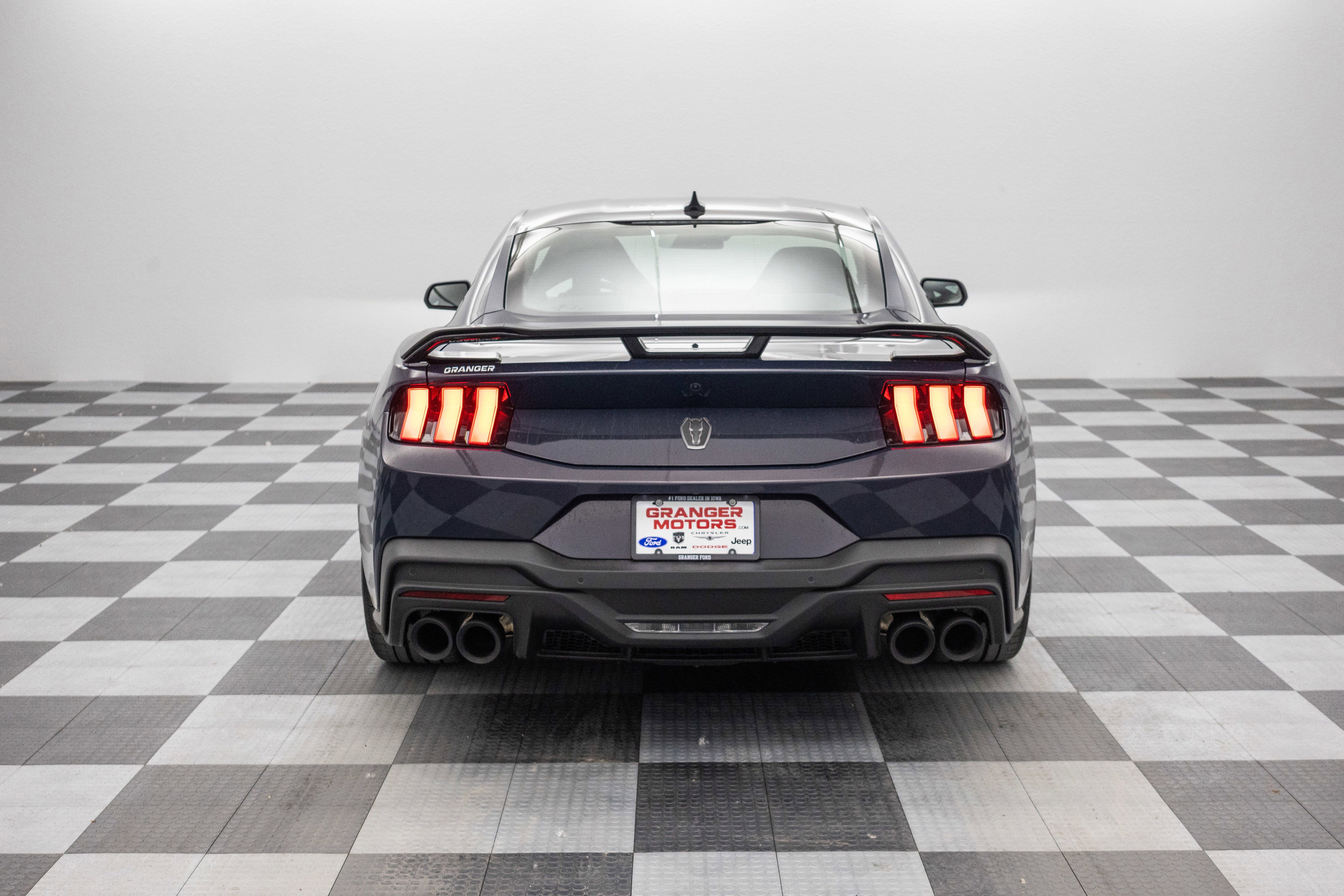 2025 Ford Mustang Dark Horse